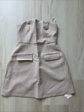Strapless Khaki Romper/dress with Pocket Flap Detail NWT Small